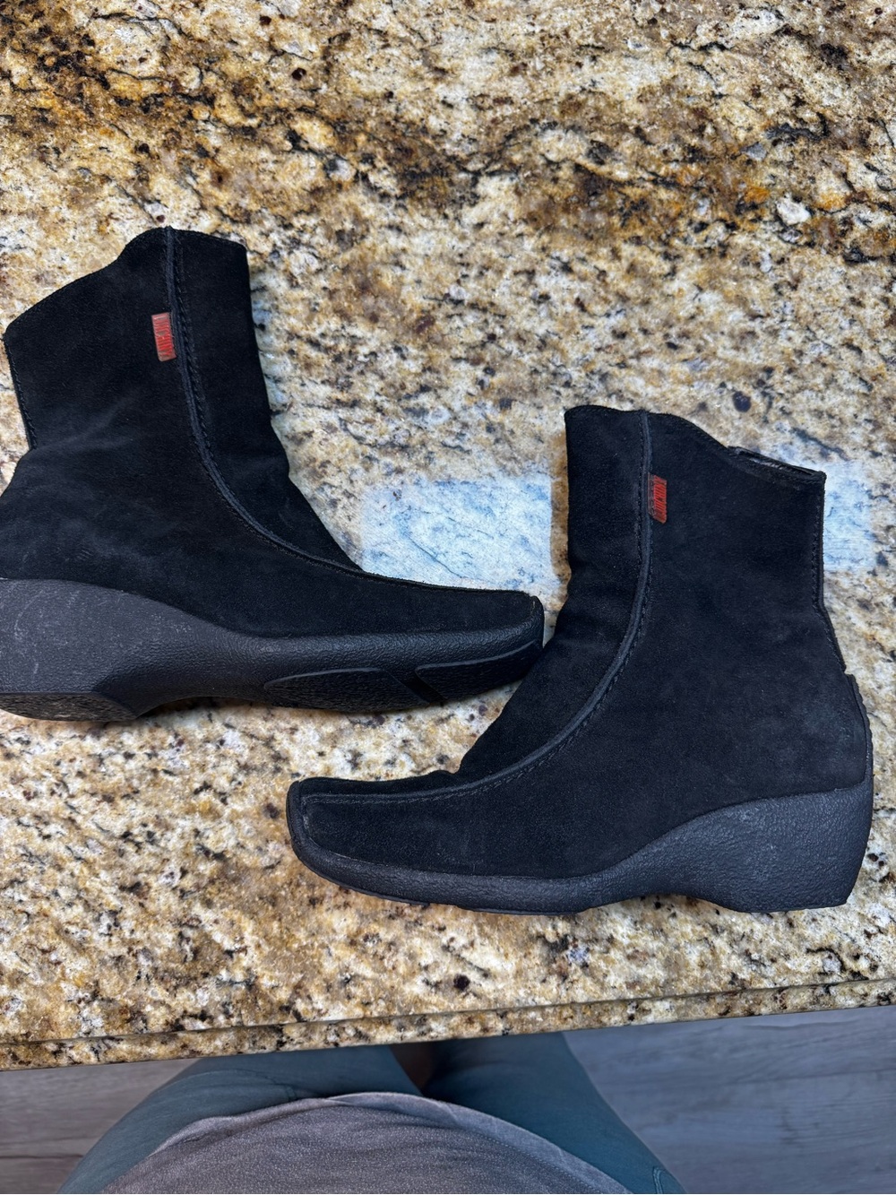 Luichiny Black Suede Wedge Ankle Boots